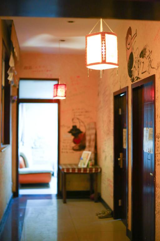 Dengba Hostel Chengdu Branch Bagian luar foto