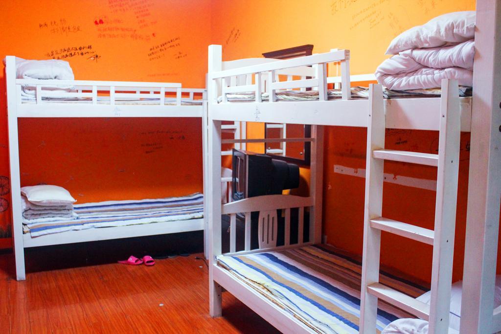 Dengba Hostel Chengdu Branch Bagian luar foto